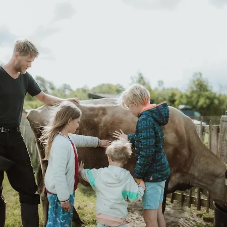 Landhoeve Campismo de Luxo Oosterwolde (Gelderland)